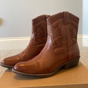 Coconuts by Matisse Pistol Cognac 6 1/2 M Cowboy Booties - worn once
